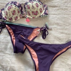Victoria’s Secret Bathing Suit Top and Bottoms